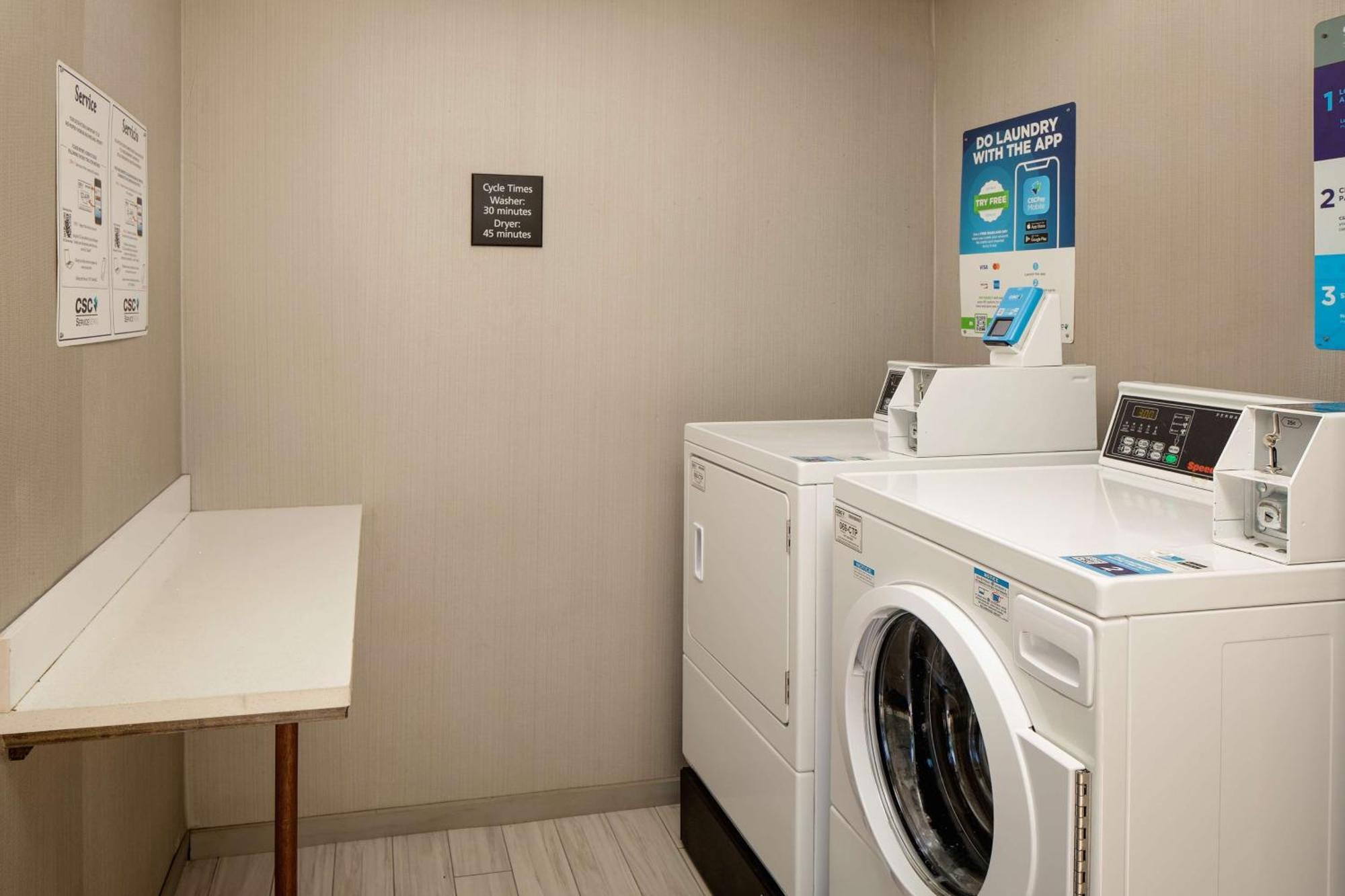 Hampton Inn & Suites Nashville-Airport Luaran gambar