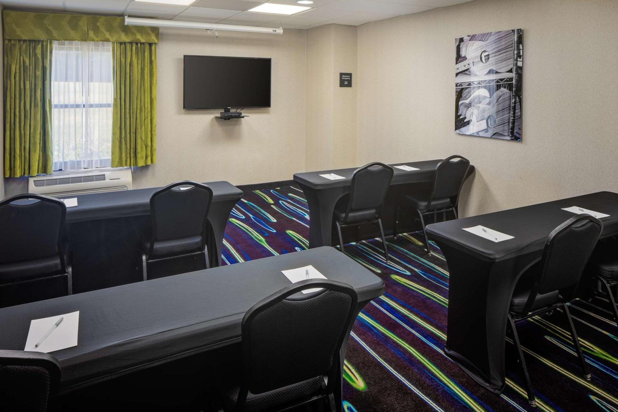 Hampton Inn & Suites Nashville-Airport Luaran gambar