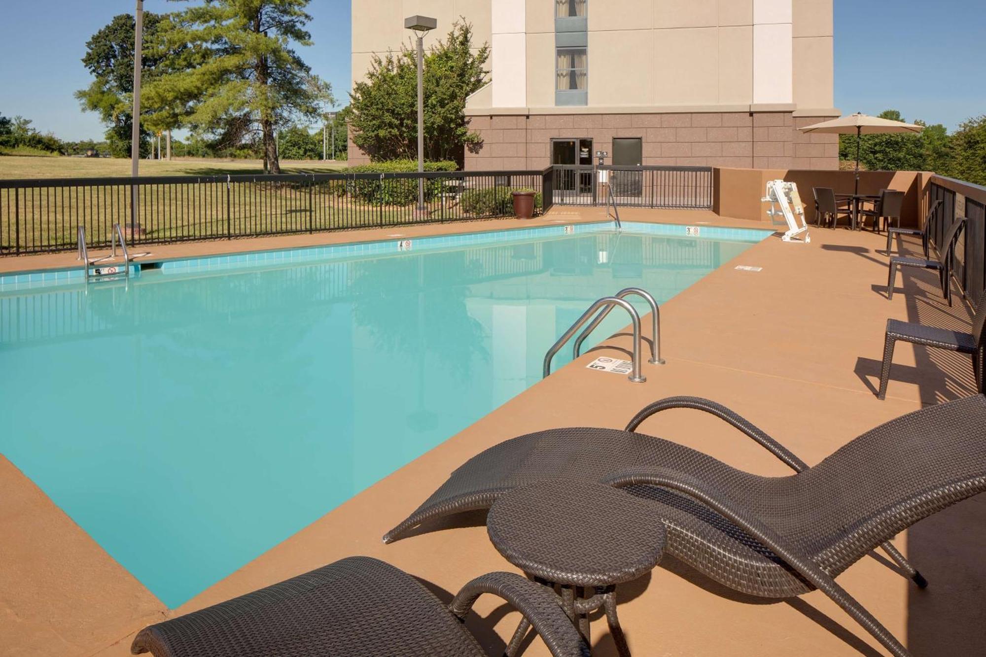 Hampton Inn & Suites Nashville-Airport Luaran gambar